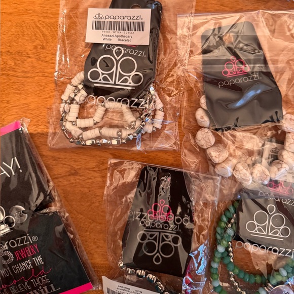 🆕 Paparazzi Bracelets - Lot Of 21 - Picture 5 of 10